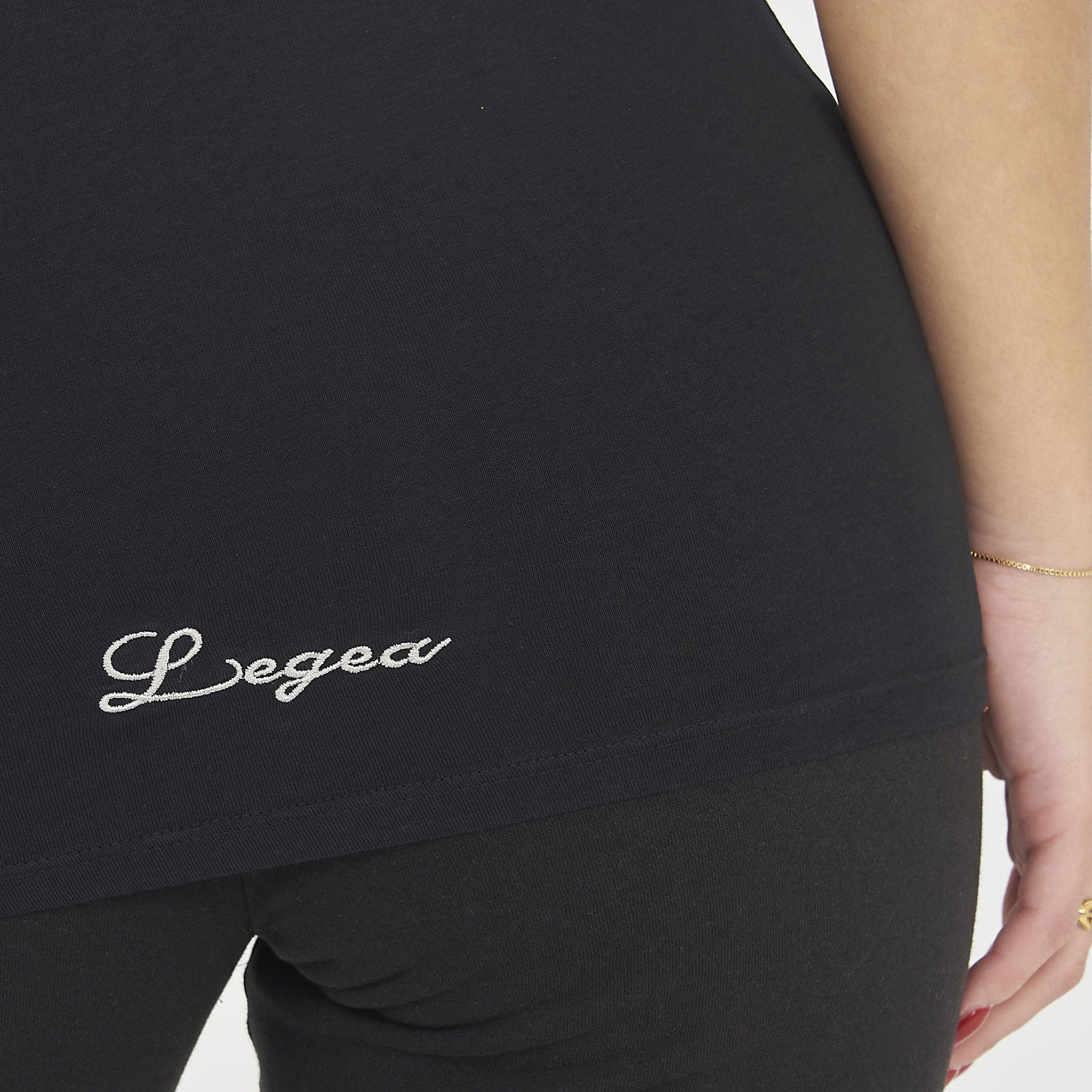 Camiseta sin mangas de algodón Raita con hombros anchos