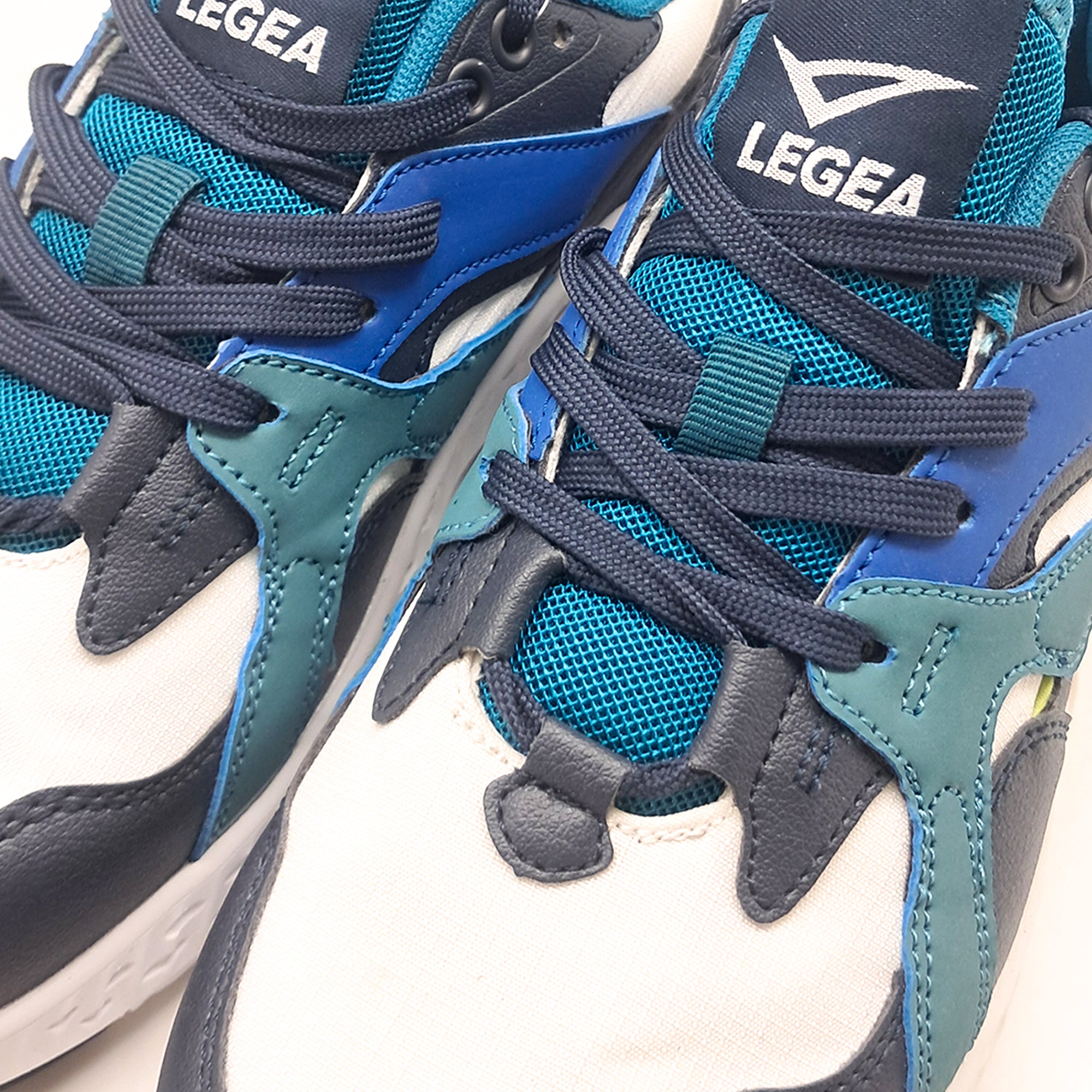 Scarpa Sportiva Runa