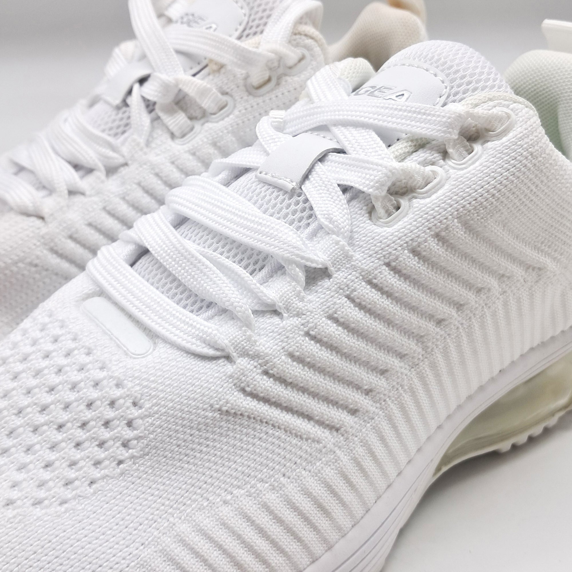Ruix Sports Shoe