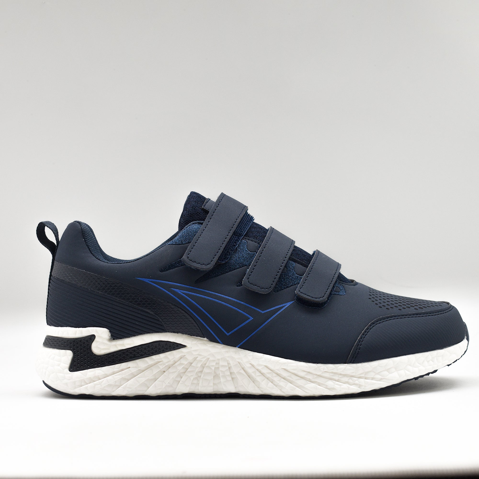 Scarpa Sportiva Con Strappi Sglobo