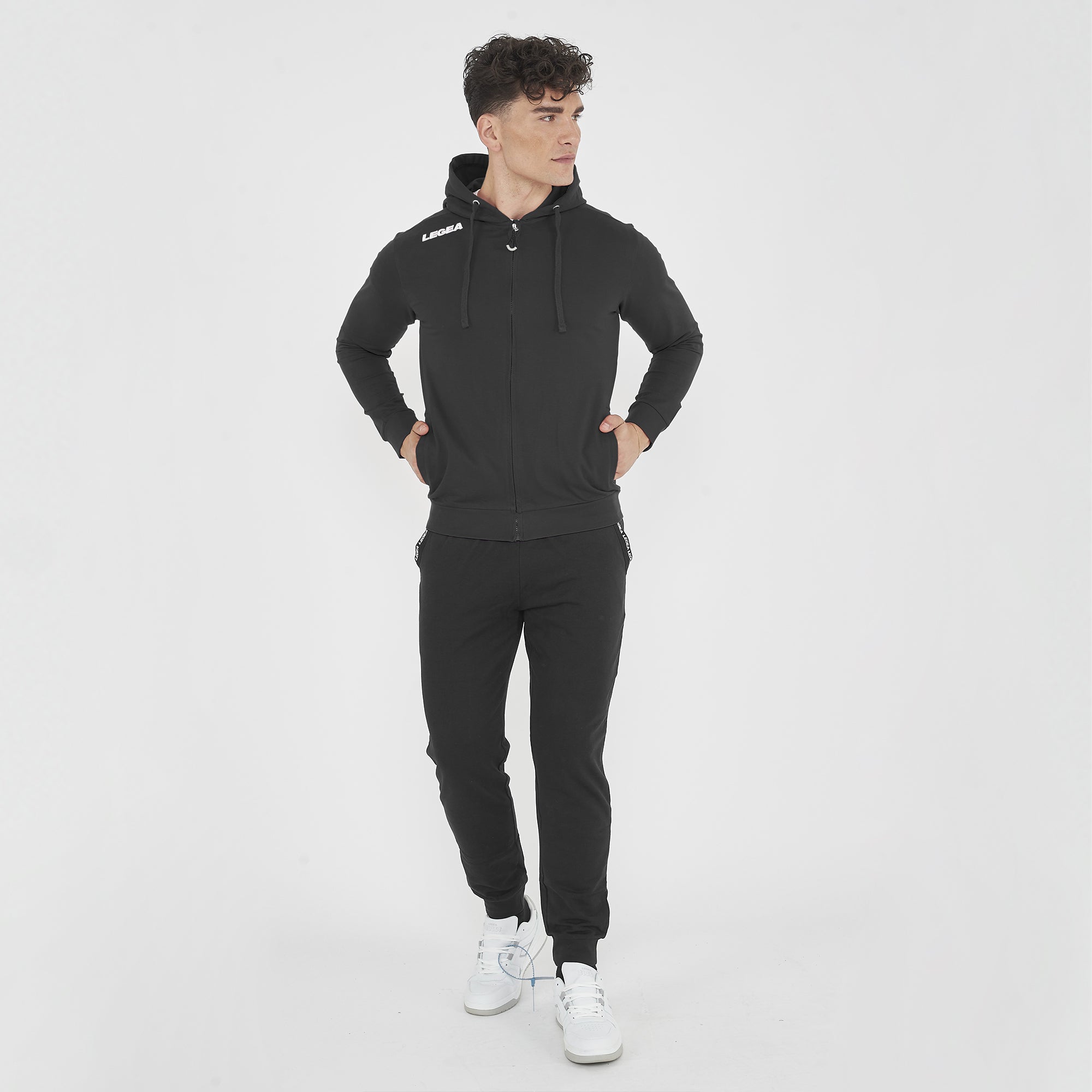trenerica-s-poluzipom-slim-fit