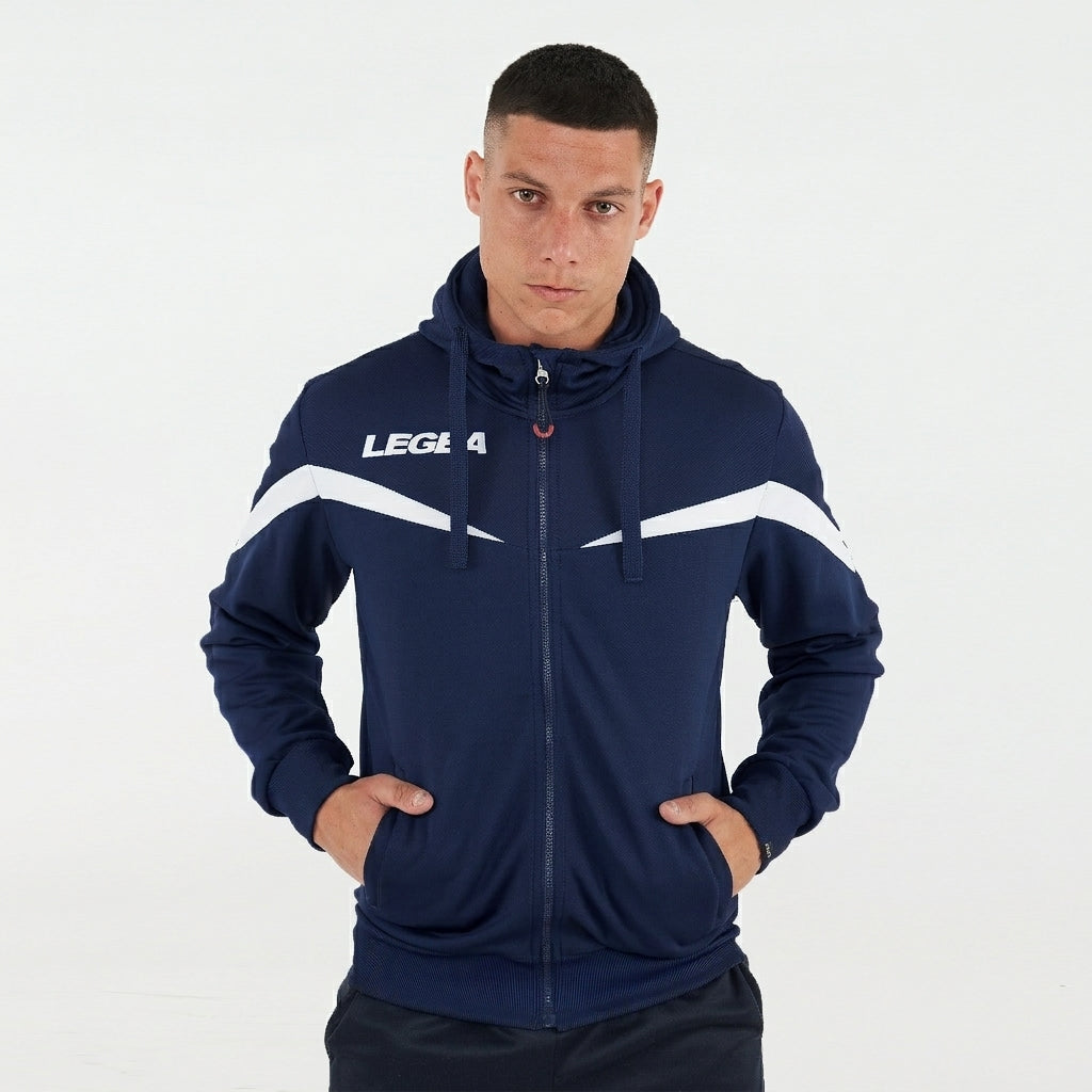 Спортно-яке-с-капюшон-Турция