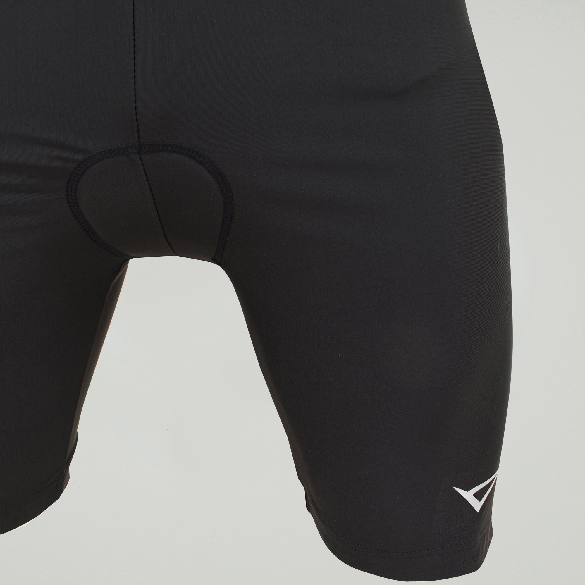 Short da spinning elasticizzati con cuciture ergonomiche