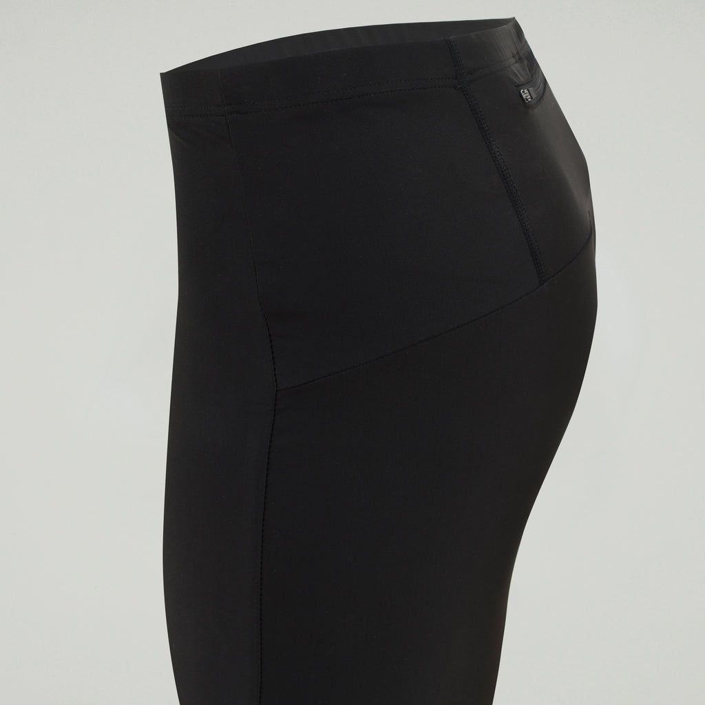 Short da spinning elasticizzati con cuciture ergonomiche