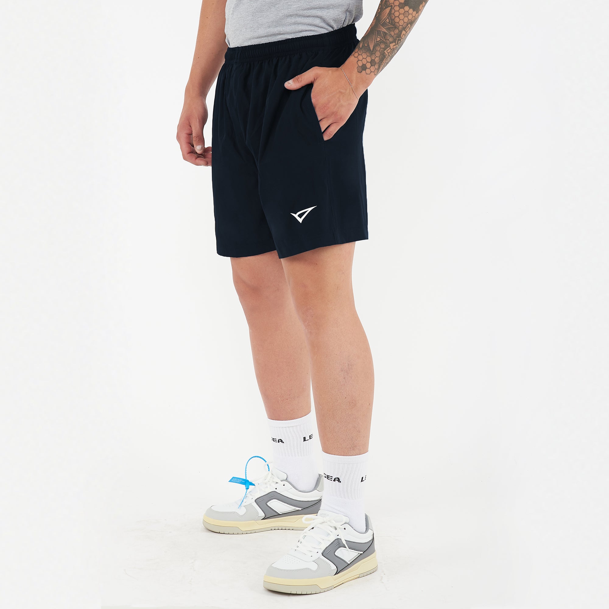Smash running shorts with breathable fabric