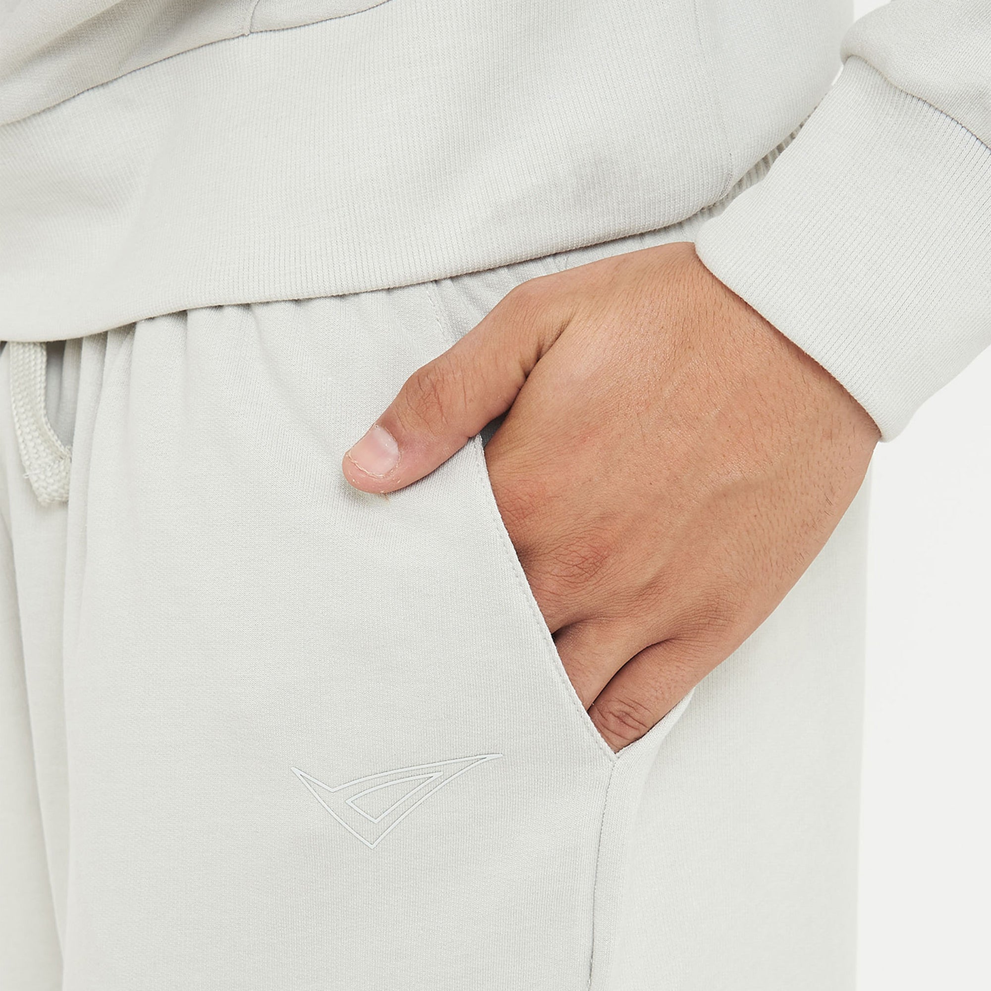 Pantaloncini sportivi con tasche F9